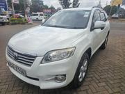 Toyota Vanguard 2013 White for sale
