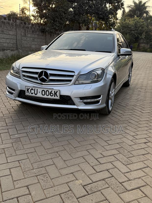 Mercedes-Benz C200 2012 Silver