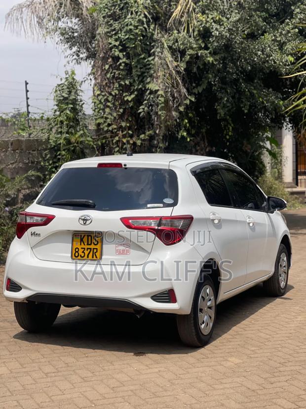 Toyota Vitz 2017 White