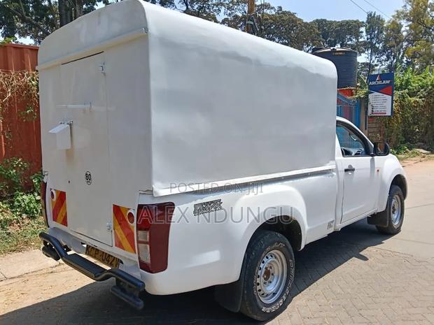 Isuzu D-MAX 2017 White