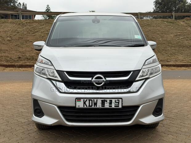 Nissan Serena 2018