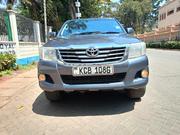 Toyota Hilux 2014 Gray for sale