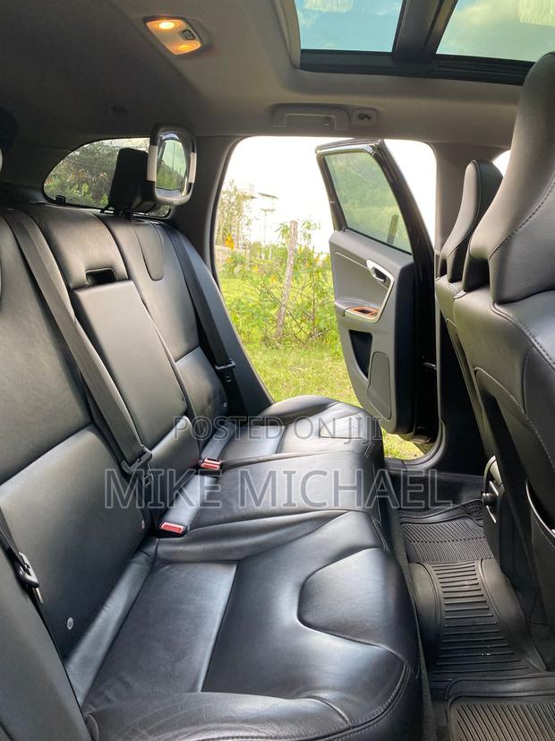 Volvo XC60 T5 Dynamic AWD 2017 Black
