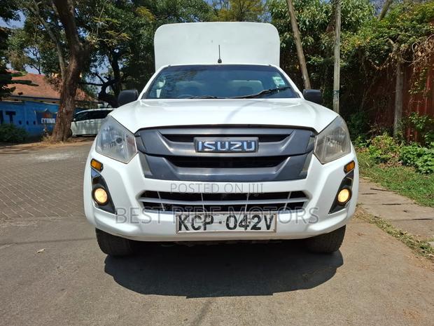 Isuzu D-MAX 2017 White