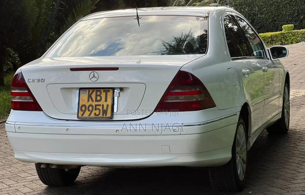 Mercedes-Benz C230 2005 Pearl