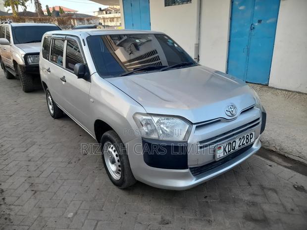 Toyota Probox 2017 Silver