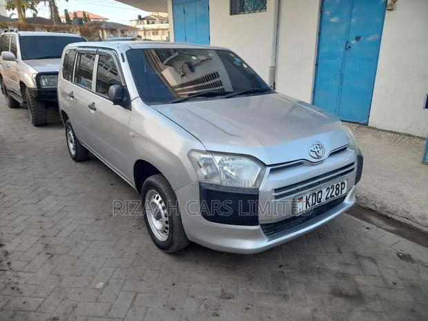 Toyota Probox 2017 Silver