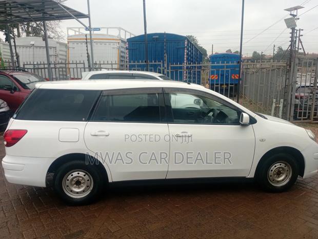 Nissan Advan 2016 White