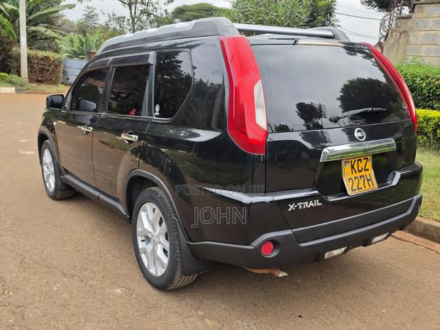 Nissan X-Trail 2.0 Petrol XE 2012 Black
