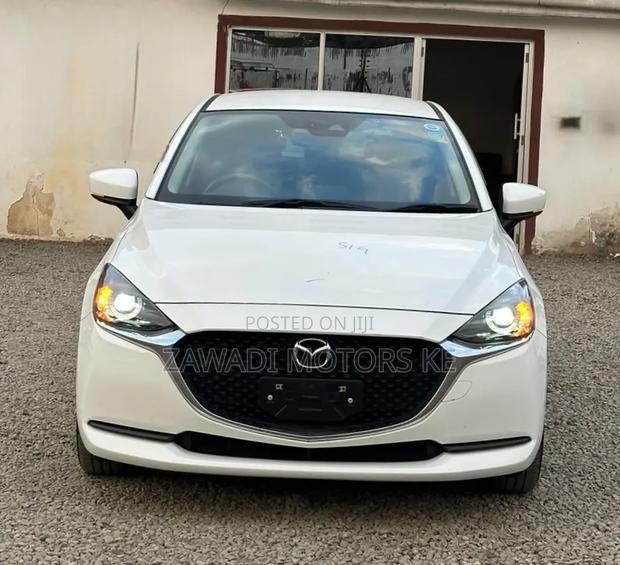 Mazda 2 2020 Pearl