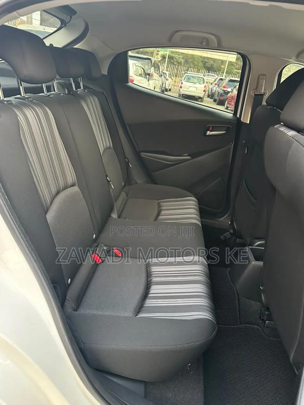 Mazda 2 2020 Pearl