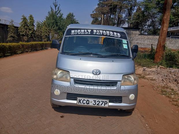 Toyota TownAce 2011 Silver