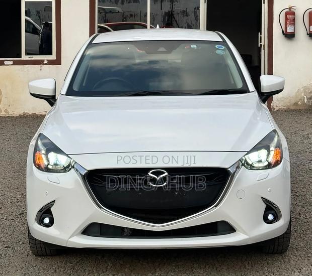 Mazda Demio 2019 White