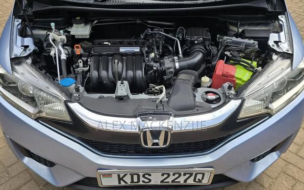 Honda Fit 2017 Silver