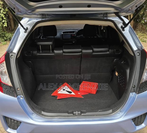 Honda Fit 2017 Silver