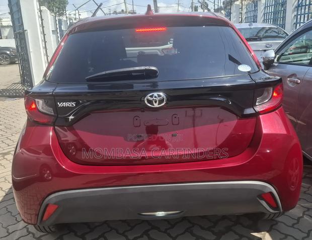 Toyota Yaris 2020 Maroon