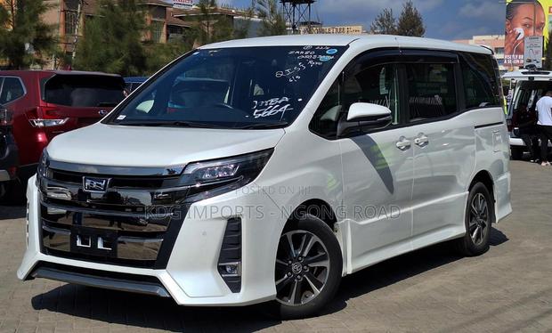 Toyota Noah 2019