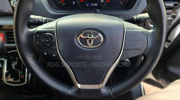 Toyota Noah 2019