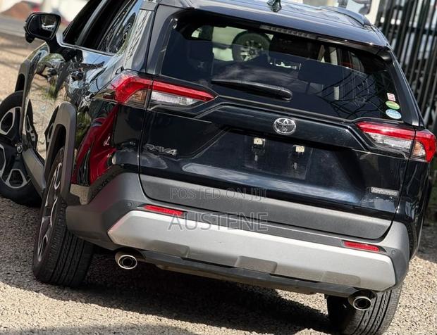 Toyota RAV4 2019 Black