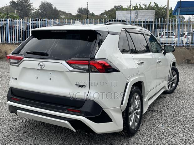 Toyota RAV4 TRD Off Road AWD 2020 White