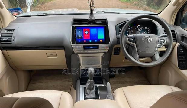 Toyota Land Cruiser Prado 2019 Silver