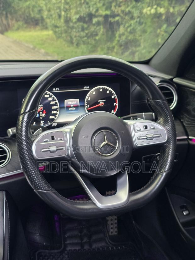Mercedes-Benz E250 2018 Blue