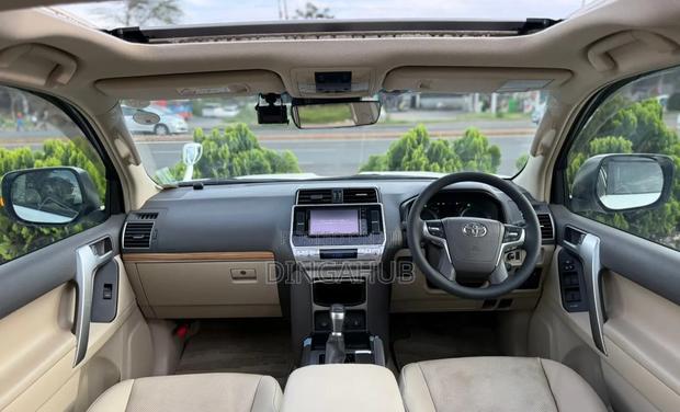 Toyota Land Cruiser Prado 2020 Pearl