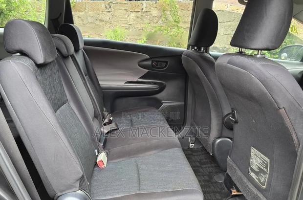 Toyota Wish 2011 Black