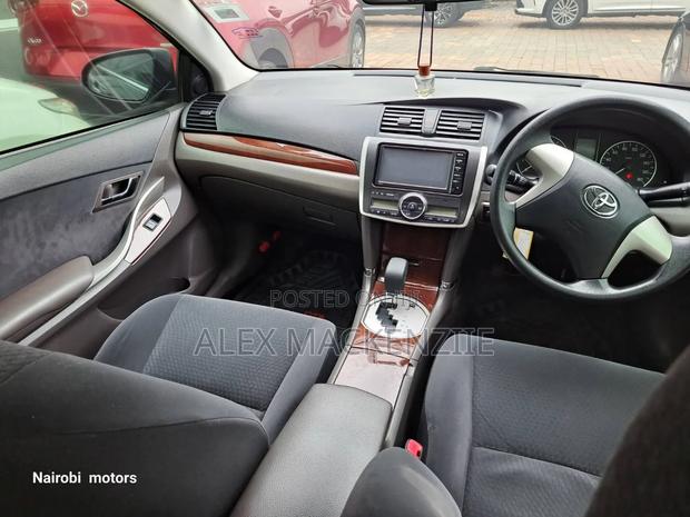 Toyota Premio 2015 Burgundy