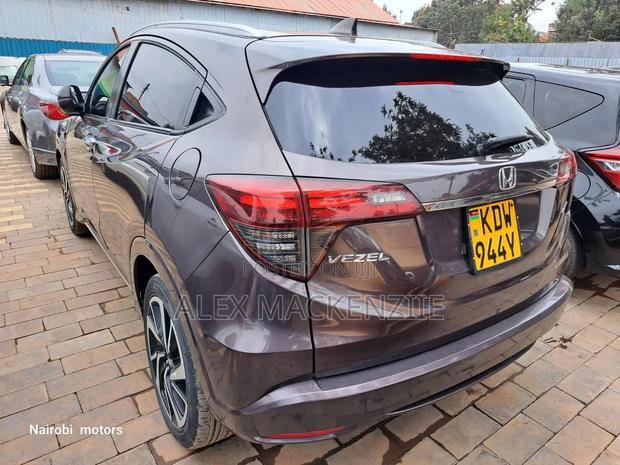 Honda Vezel 2018 Burgundy