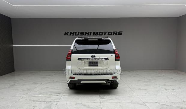 Toyota Land Cruiser Prado 2019