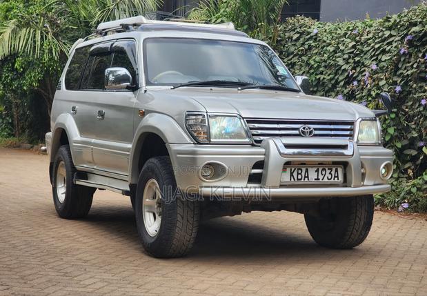 Toyota Land Cruiser Prado 2.7 16V 5dr 2000
