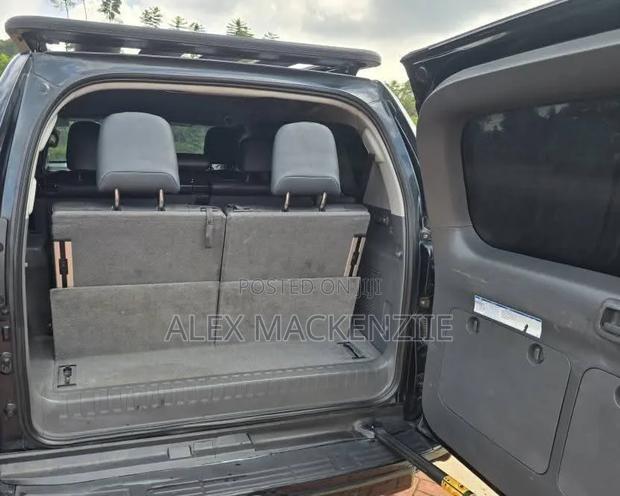 Toyota Land Cruiser Prado 2010 Black