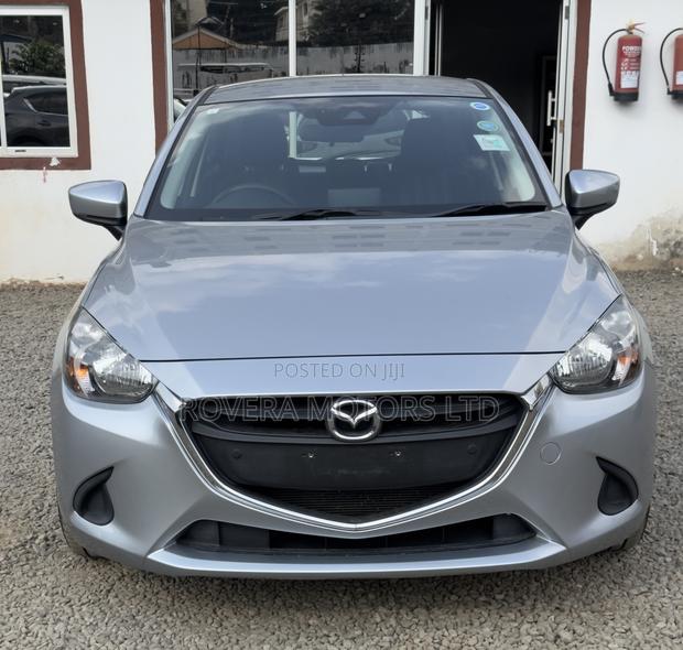 Mazda Demio 2019 Silver