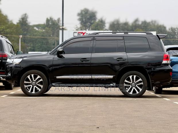 Toyota Land Cruiser 2008 Black