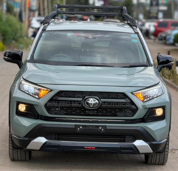 Toyota RAV4 2019 Green