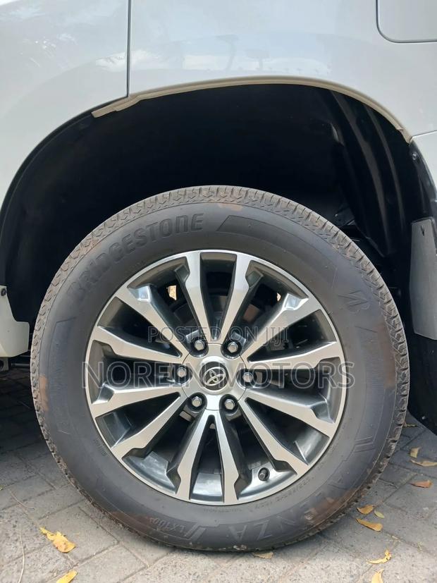 Toyota Land Cruiser Prado 2020 Beige