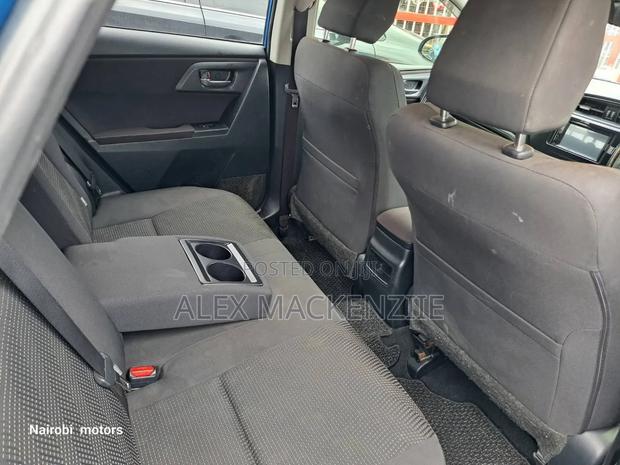 Toyota Auris 2015 Blue
