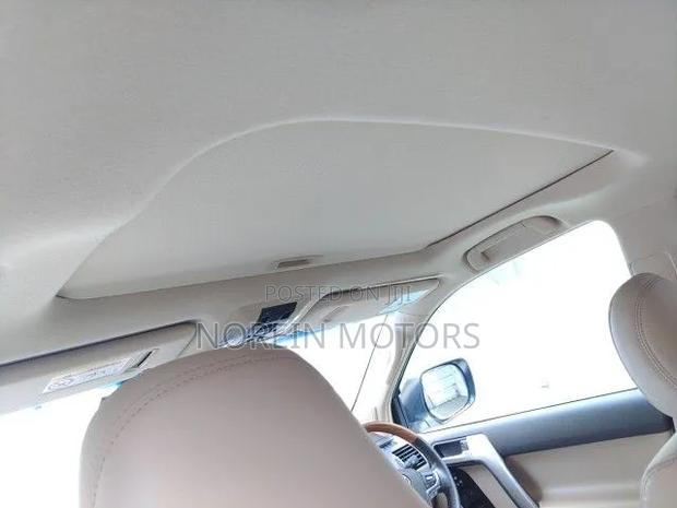 Toyota Land Cruiser Prado 2020 Off white