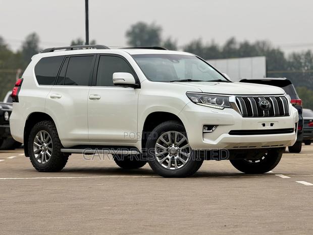 Toyota Land Cruiser Prado 2.8 2020 White