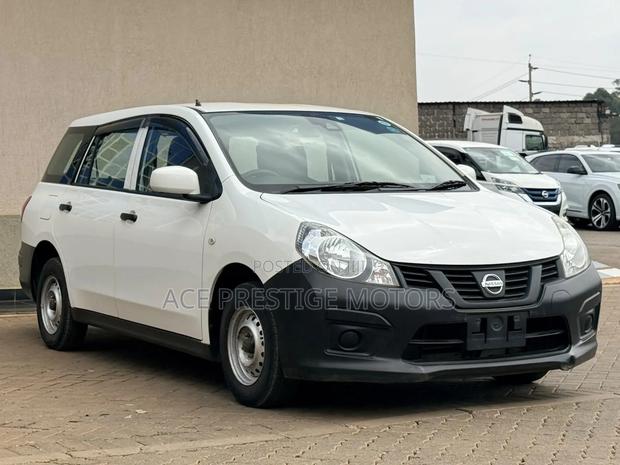 Nissan Advan 2018 White