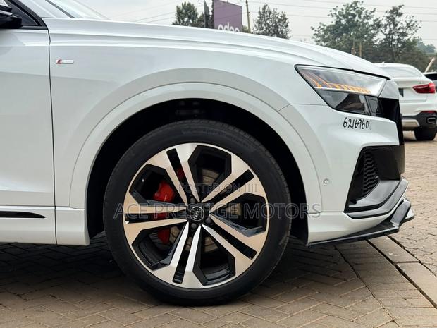 Audi Q8 3.0T Premium AWD quattro 2019 White