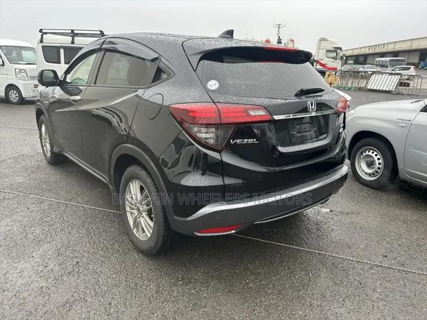 Honda Vezel 2020 Black