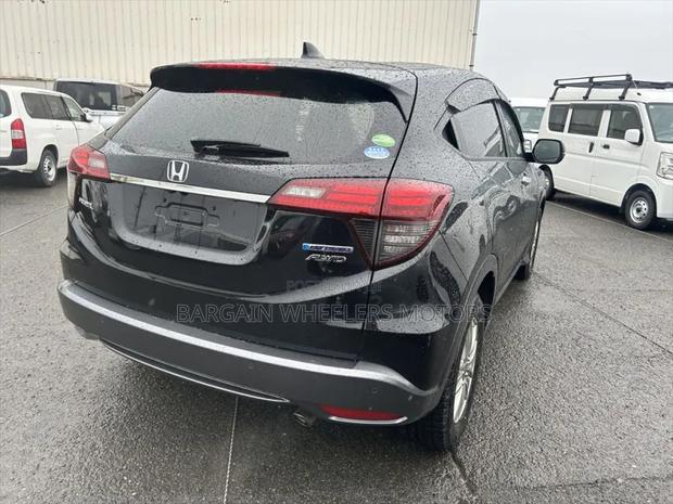 Honda Vezel 2020 Black