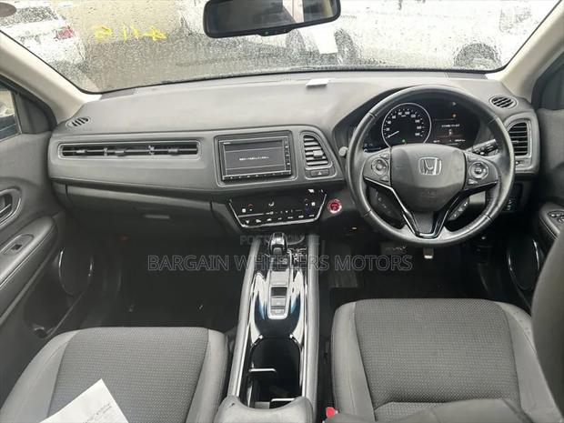 Honda Vezel 2020 Black