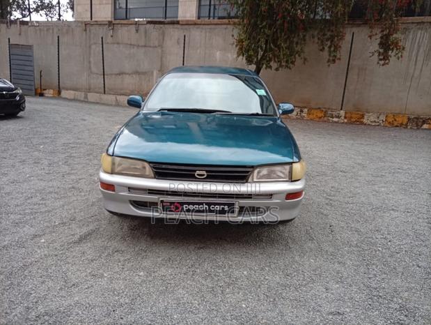 Toyota Corolla 1996 Blue