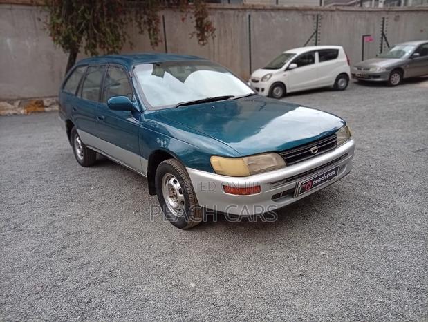 Toyota Corolla 1996 Blue