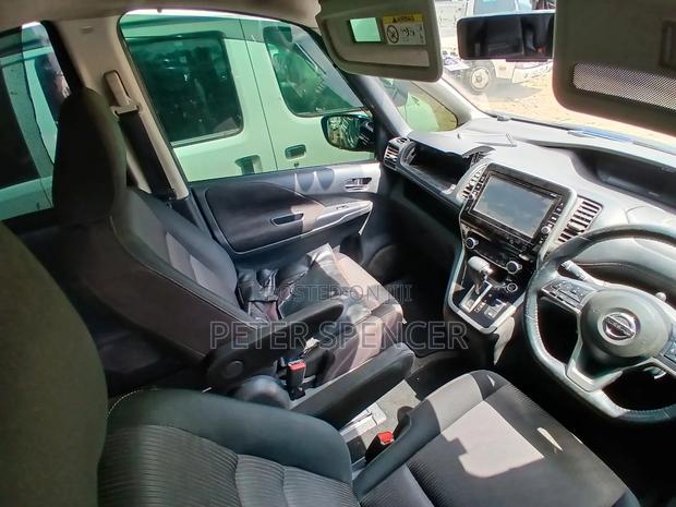 Nissan Serena 2017 Black