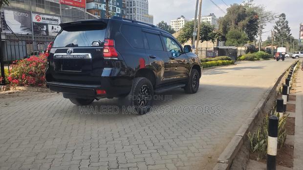 Toyota Land Cruiser 2021 Black