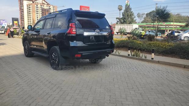 Toyota Land Cruiser 2021 Black